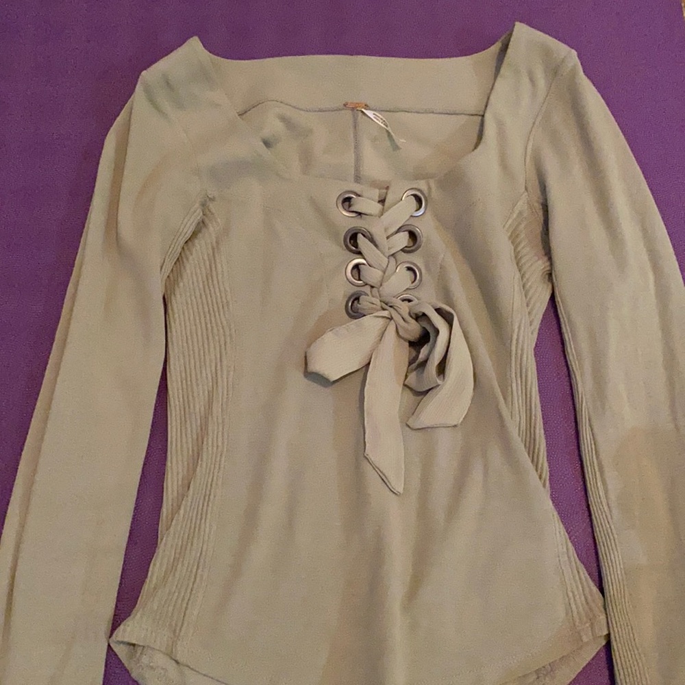 Army green long sleeve top